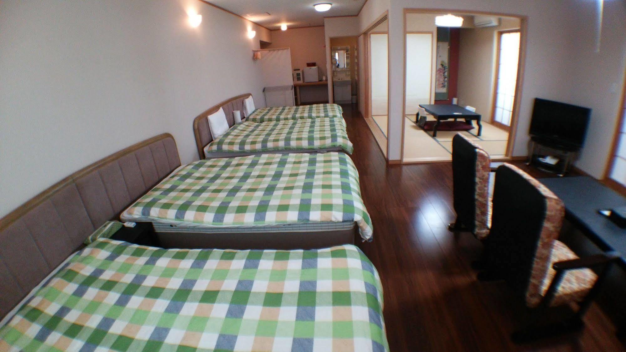 Yurakuan Miyazaki Hotel Bagian luar foto
