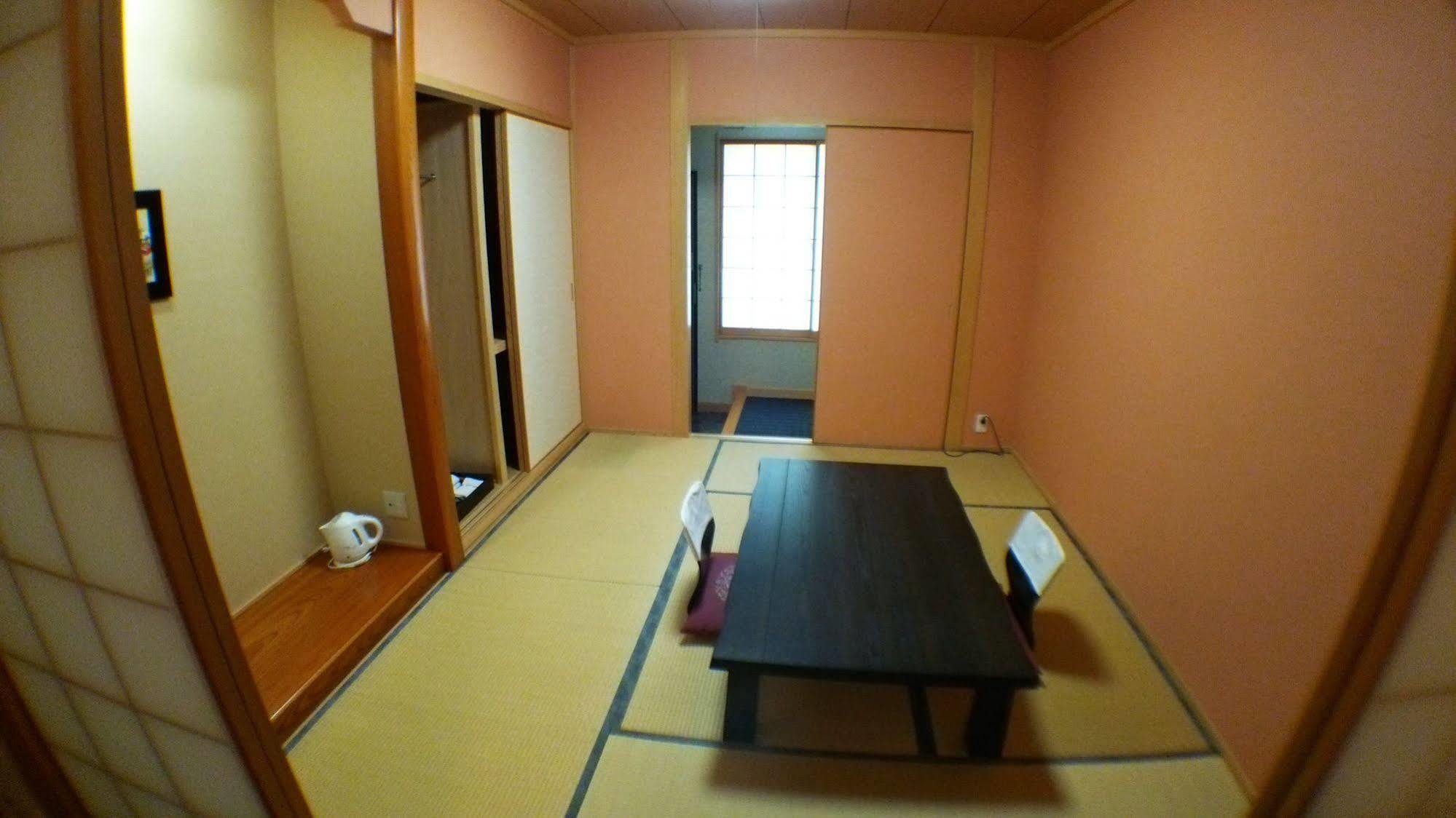 Yurakuan Miyazaki Hotel Bagian luar foto