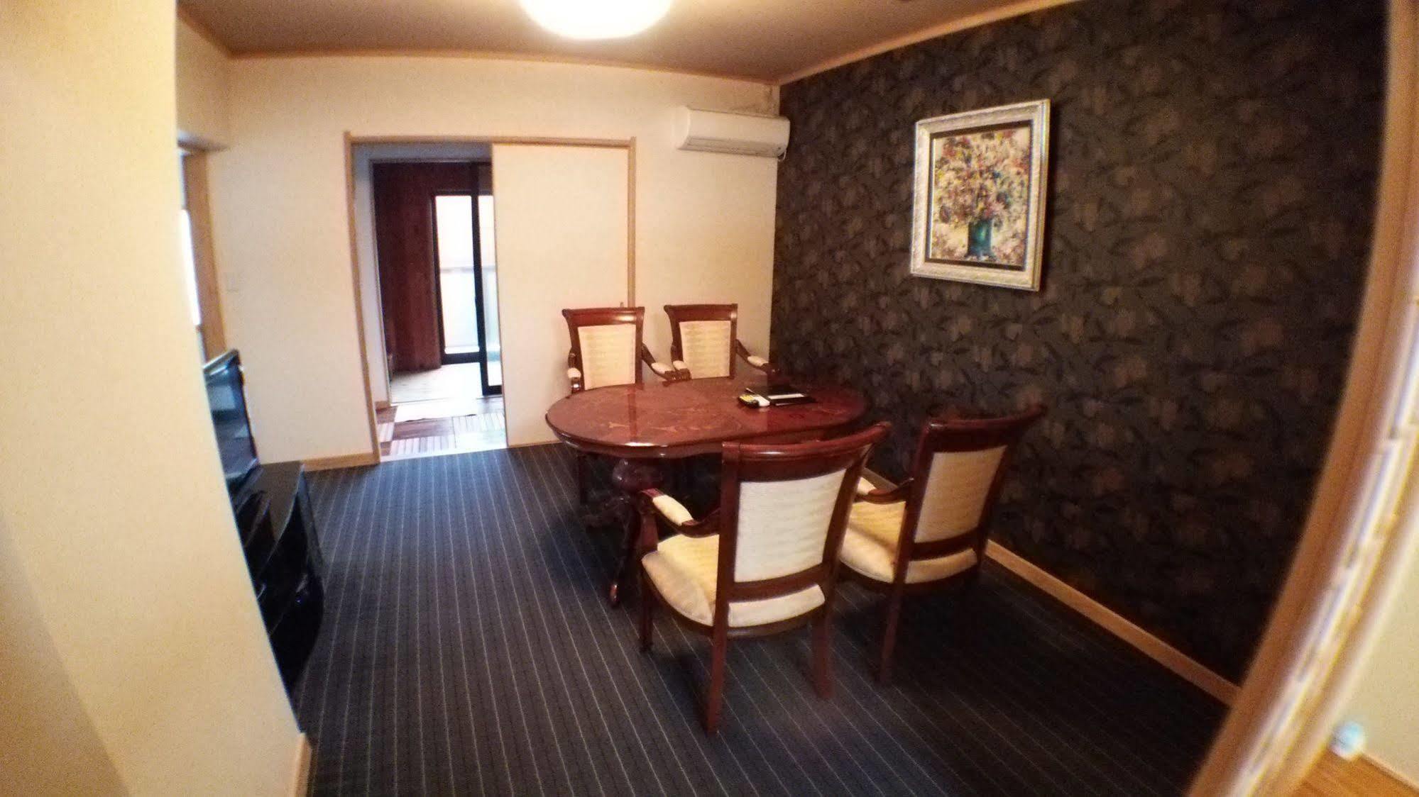 Yurakuan Miyazaki Hotel Bagian luar foto